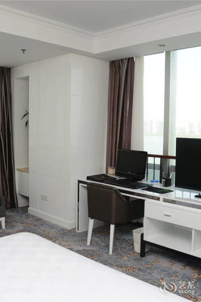 Yijing Holiday Hotel Yimeng Road Linyi  Exterior foto